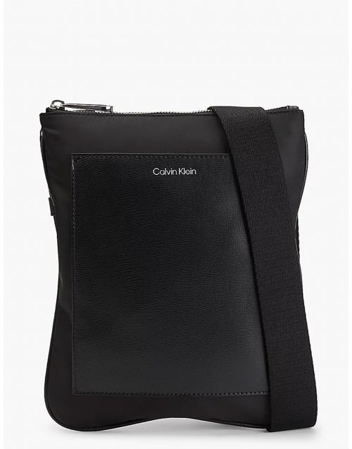 Borsello Calvin Klein piatto con tasca frontale K50K508705 Ck-Black fronte