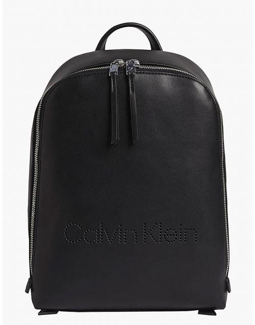 Zaino Calvin Klein rotondo con logo K60K609122 Ck-Black fronte